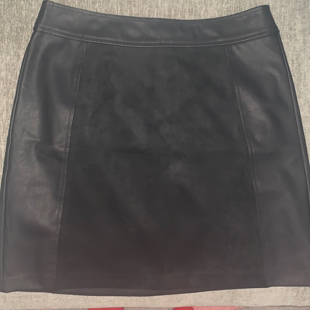 SOLD! Faux leather/suede LOFT black mini skirt